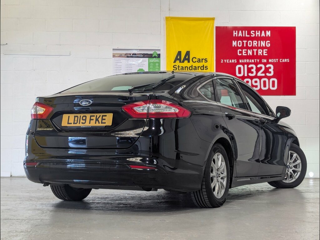 Ford Mondeo 2.0 Tdci Titanium Edition Hatchback Man LD19FKE Black #5