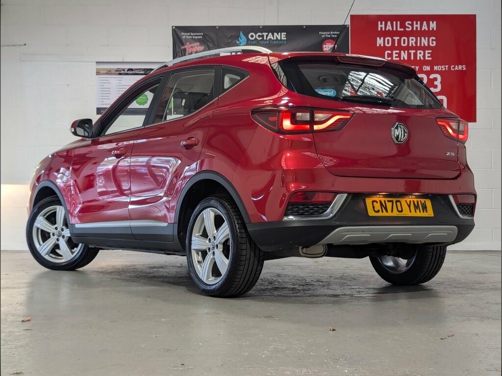 MG ZS 1.5 Vti-tech Exclusive Suv Euro Red #4