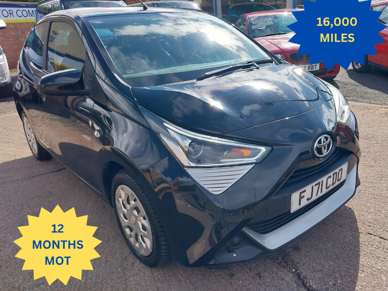 Toyota Aygo Vvt-i X-play Tss Black