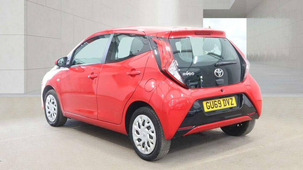 Toyota Aygo X X-play GU69DVZ Red #3