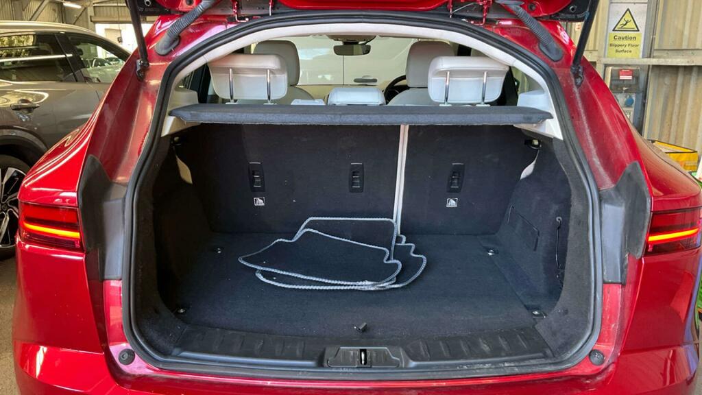 Jaguar E-Pace P250 R-dynamic Awd Red #10