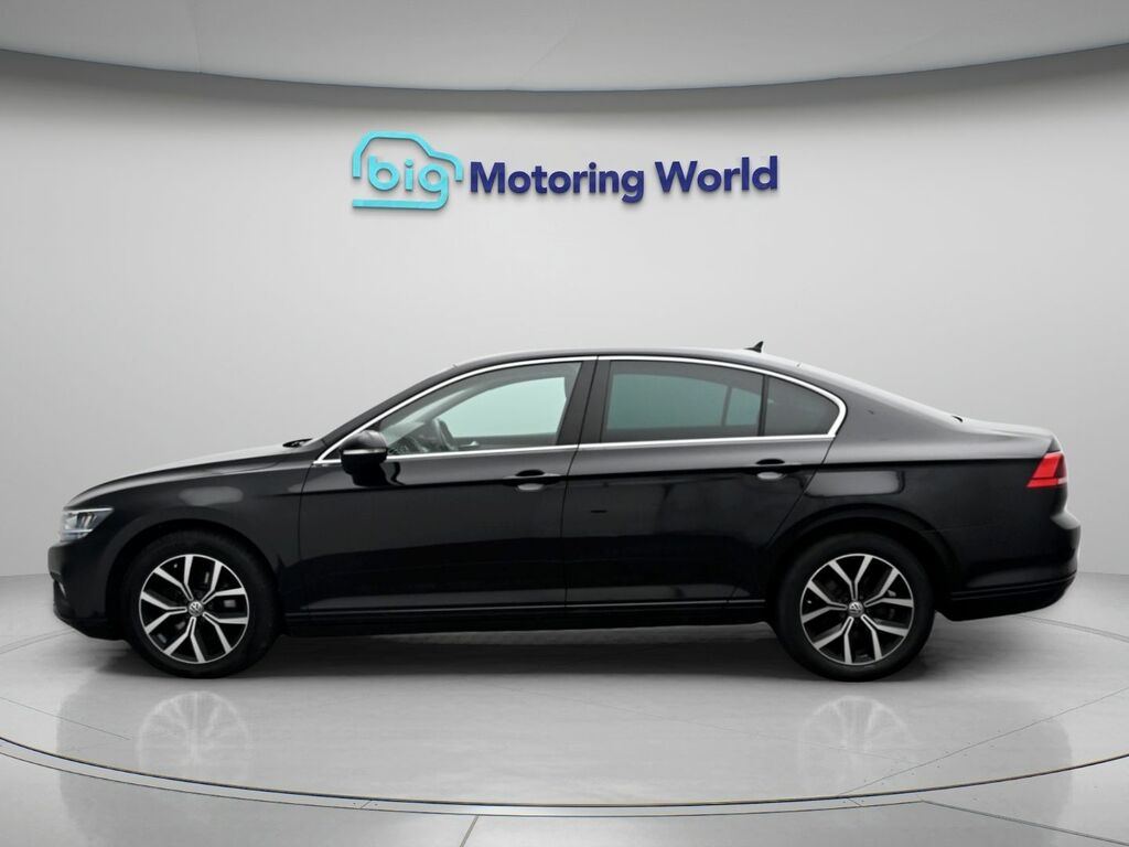 Volkswagen Passat Sel DG20WSV Black #4