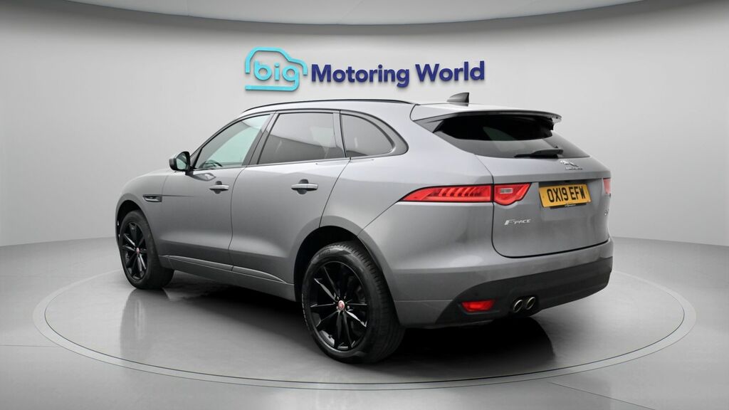 Jaguar F-Pace Chequered Flag OX19EFW Grey #5