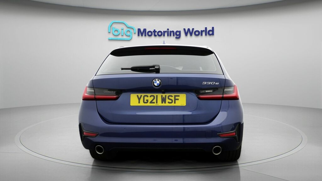 BMW 3 Series Sport Pro YG21WSF Blue #6