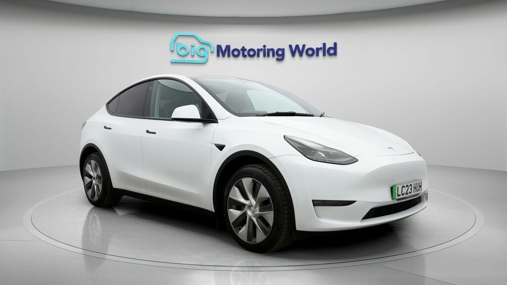 Tesla Model Y Long Range LC23HUH White