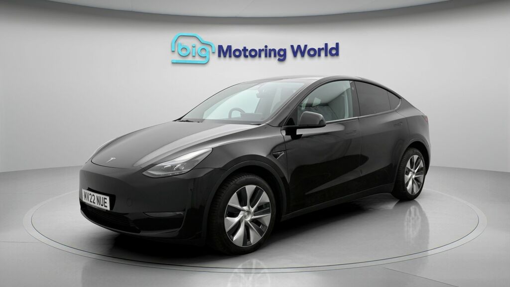 Tesla Model Y Long Range MV22NUE Black #3