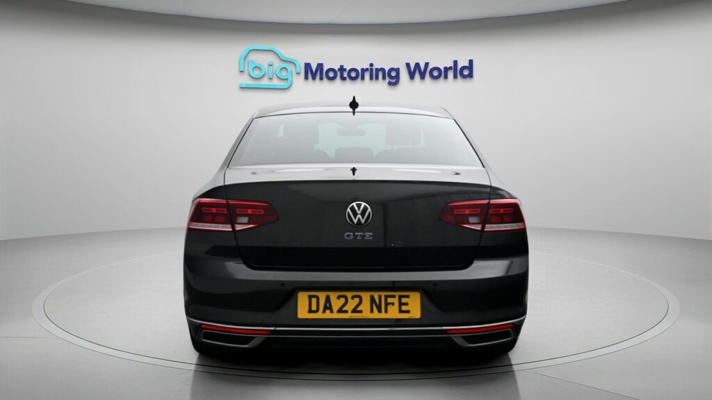 Volkswagen Passat Gte Grey #6
