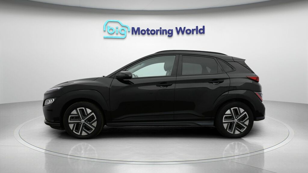 Hyundai Kona Ultimate Black #4