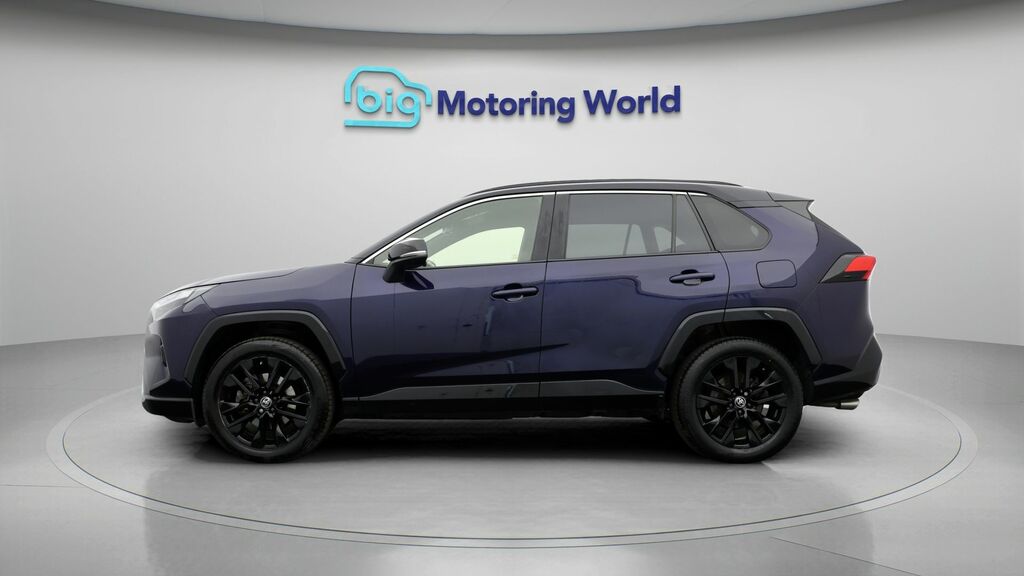 Toyota Rav 4 Dynamic Black #4