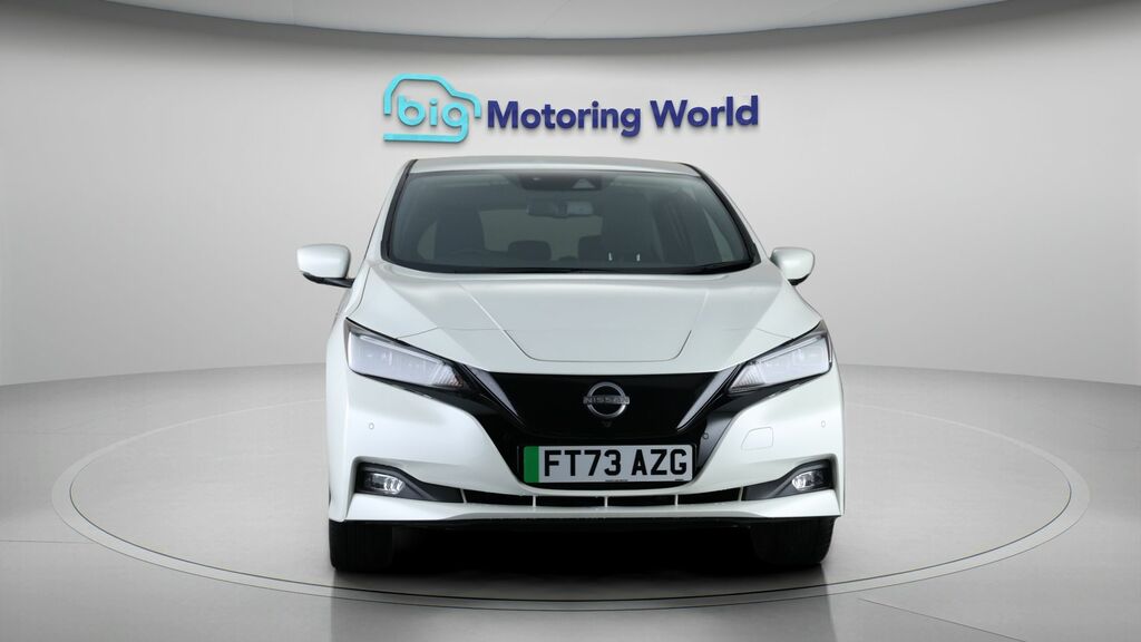 Nissan Leaf Tekna FT73AZG White #2