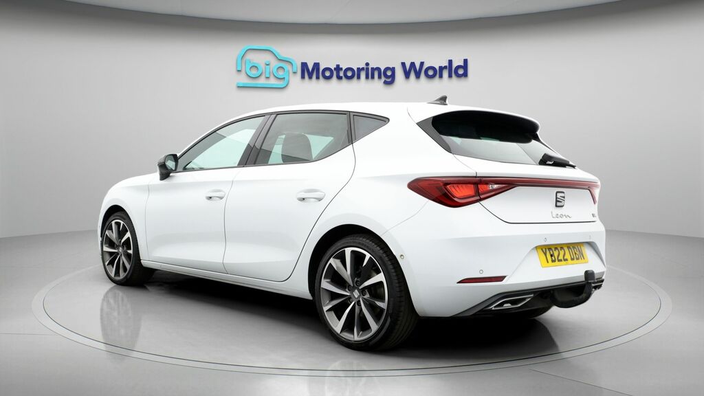 Seat Leon Fr Sport YB22DDN White #5