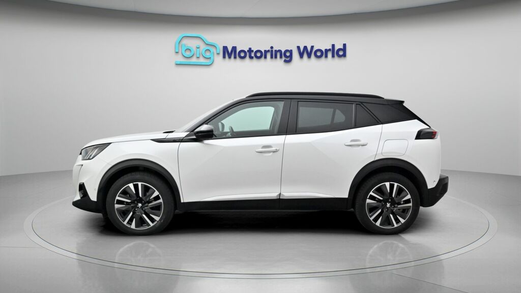 Peugeot e-2008 Gt Premium White #4