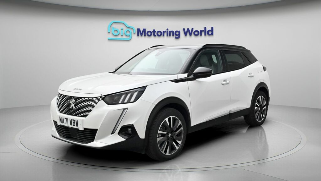Peugeot e-2008 Gt Premium White #3