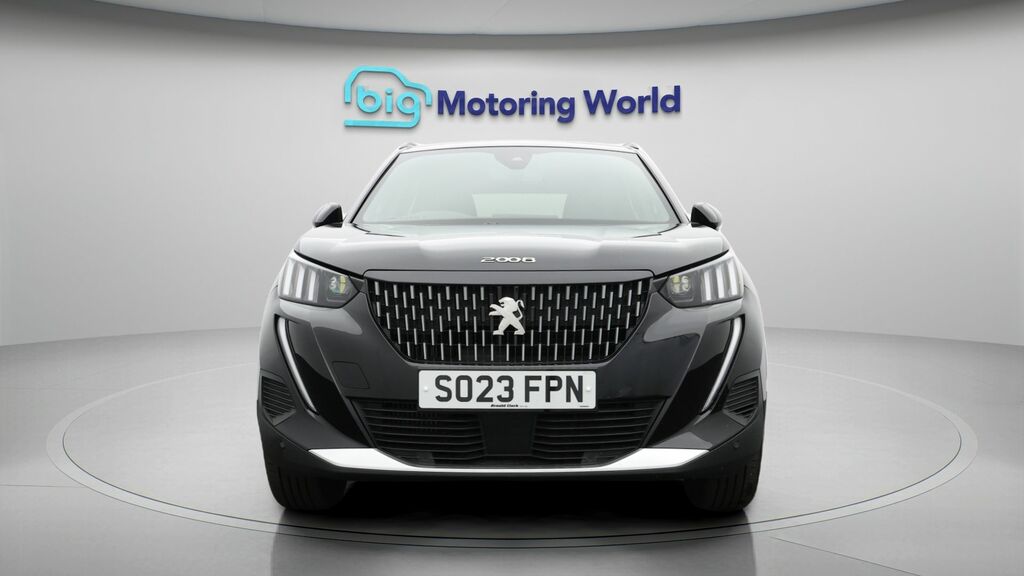 Peugeot 2008 Gt Black #2