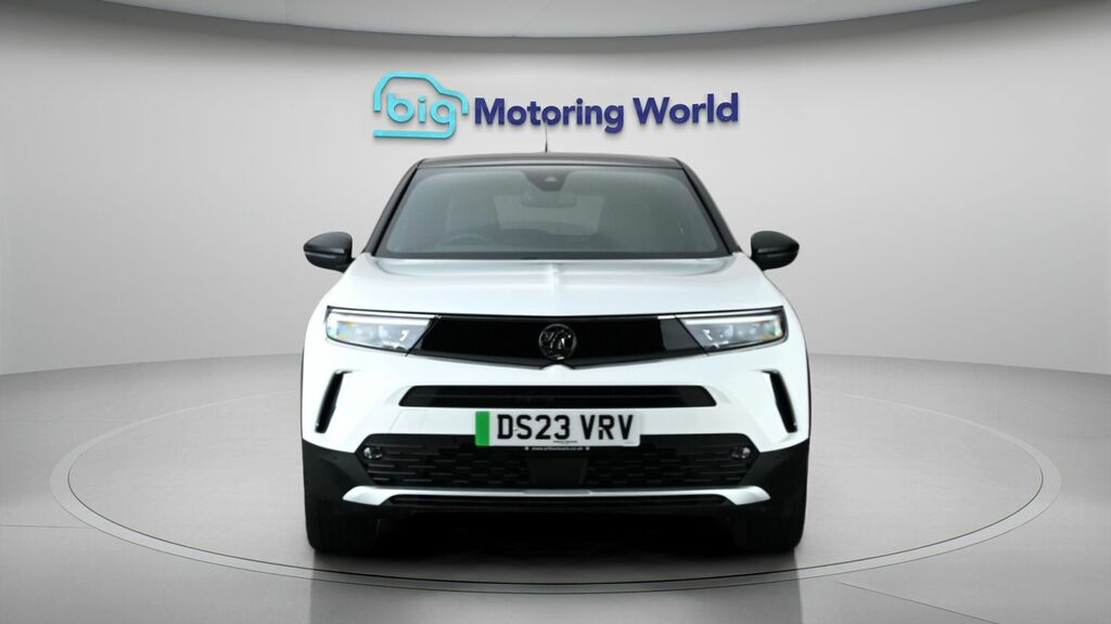 Vauxhall Mokka-e Ultimate White #2