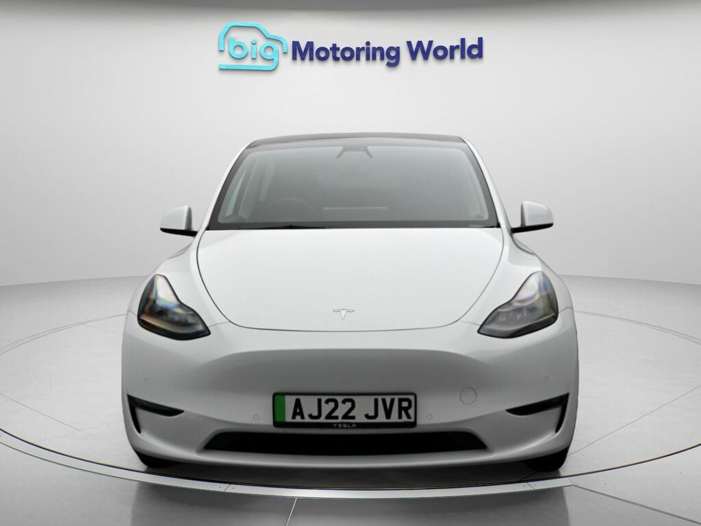 Tesla Model Y Long Range AJ22JVR White #2