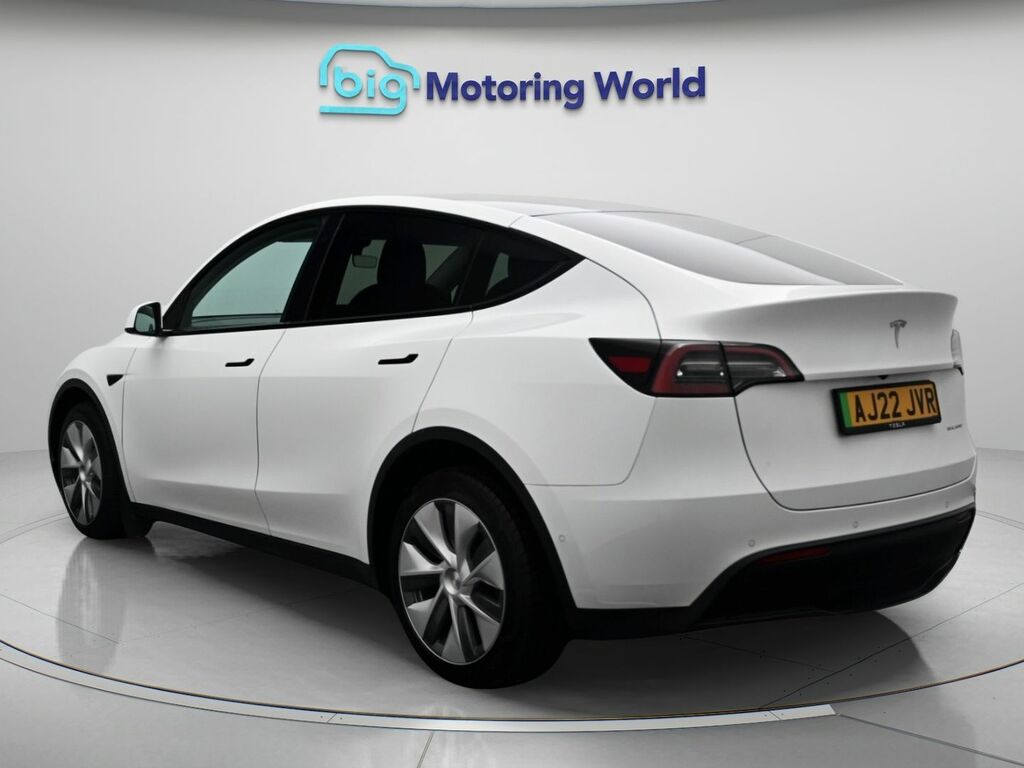 Tesla Model Y Long Range AJ22JVR White #5