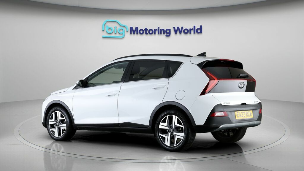 Hyundai Bayon Premium White #5