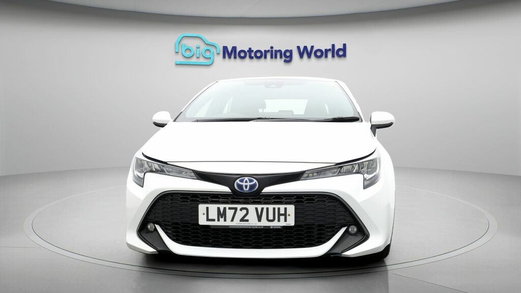 Toyota Corolla Icon LM72VUH White #2