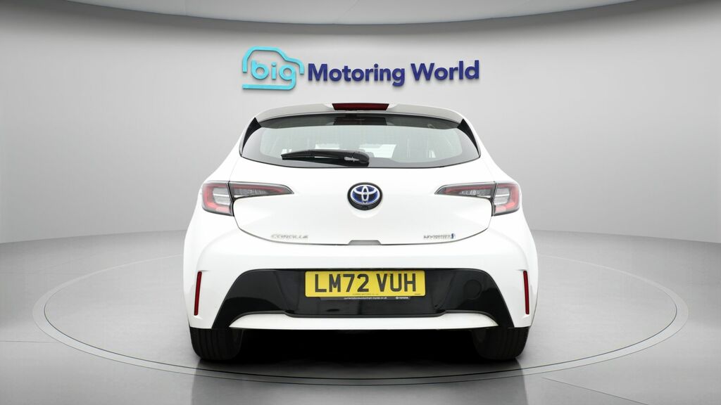 Toyota Corolla Icon LM72VUH White #6