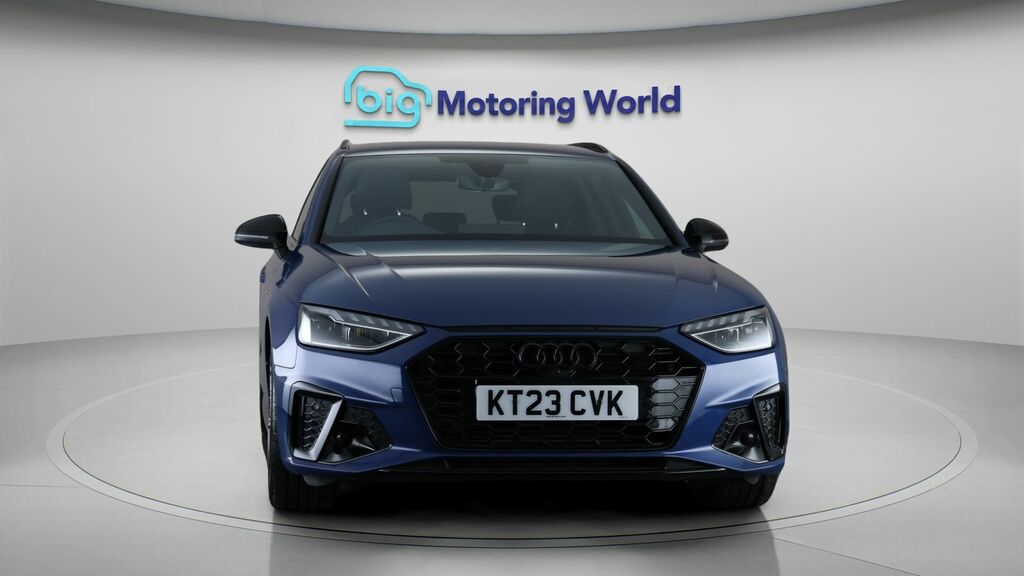 Audi A4 Avant Black Edition KT23CVK Blue #2
