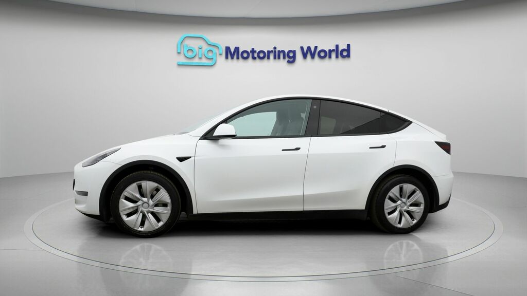 Tesla Model Y Long Range AF72OOD White #4