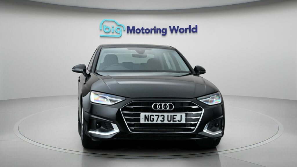 Audi A4 Sport Black #2
