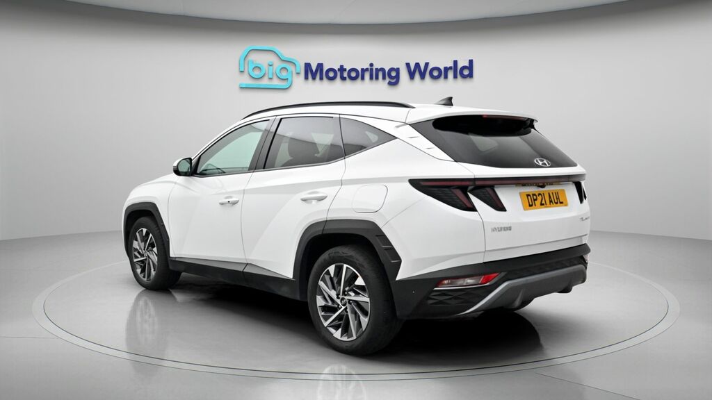 Hyundai Tucson Premium White #5