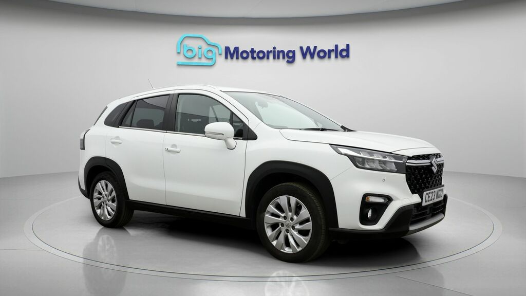 Suzuki S Cross Motion White