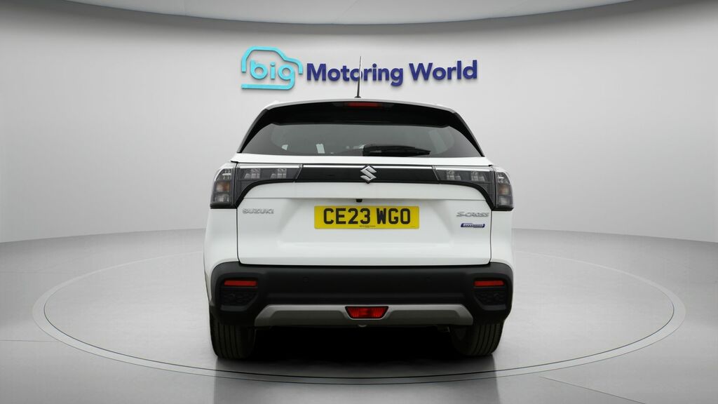 Suzuki S Cross Motion White #6