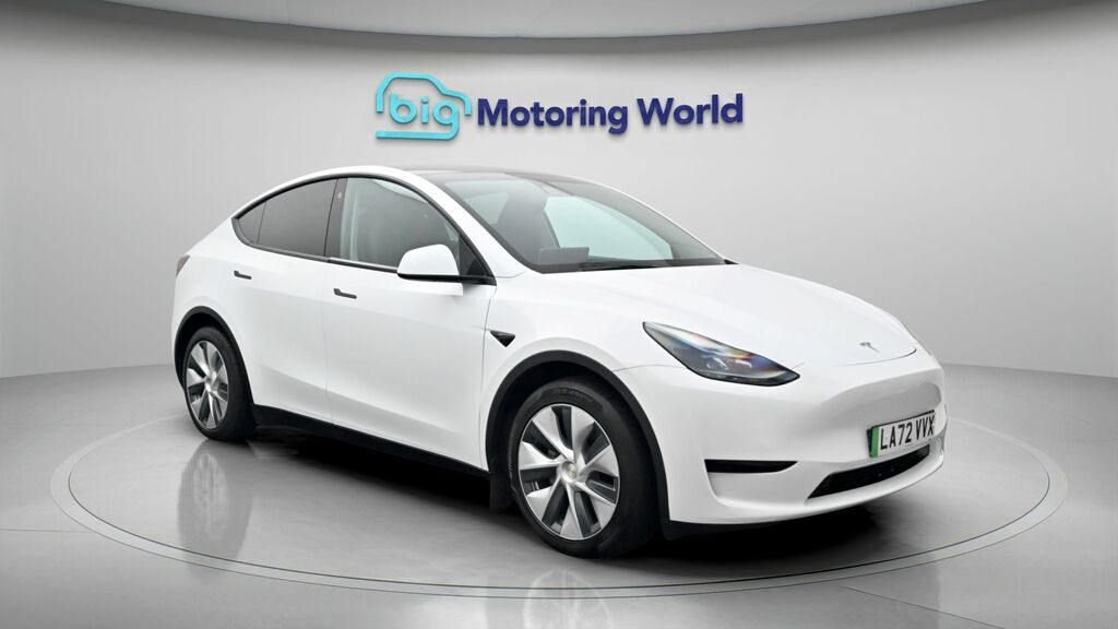 Tesla Model Y Y Model Y Rwd LA72VVX White