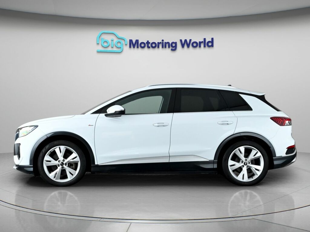 Audi Q4 E Tron S Line NG73FXJ White #4