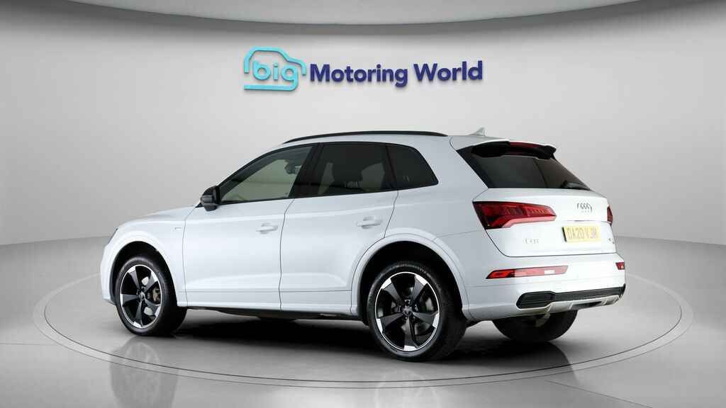 Audi Q5 Black Edition DA20VJM White #5