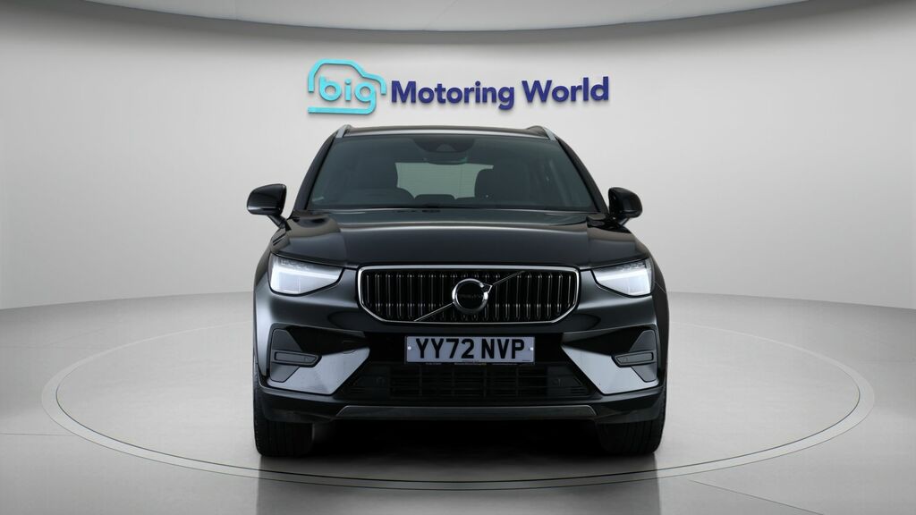 Volvo XC40 Core Black #2