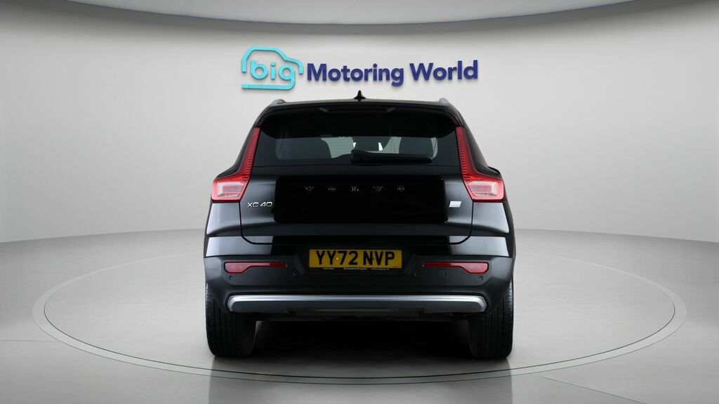 Volvo XC40 Core Black #6