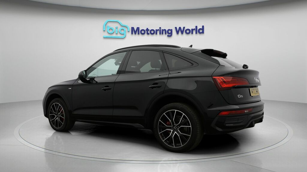 Audi Q5 Edition 1 MV72ZMO Black #5
