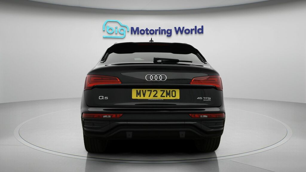 Audi Q5 Edition 1 MV72ZMO Black #6