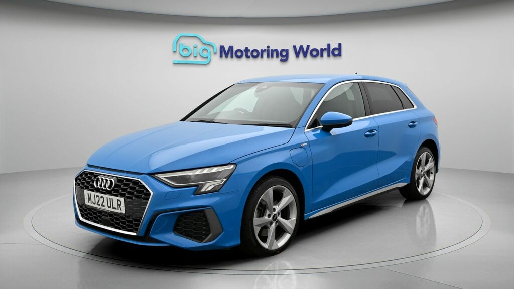 Audi A3 S Line MJ22ULR Blue #3