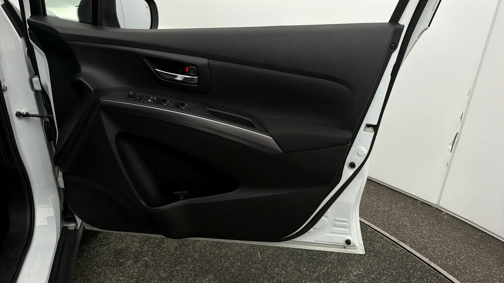 Suzuki S Cross Motion KP73RHX White #6