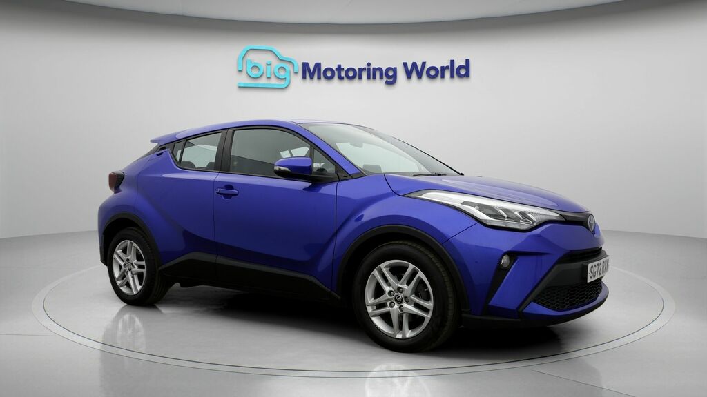 Toyota C-Hr Icon Blue