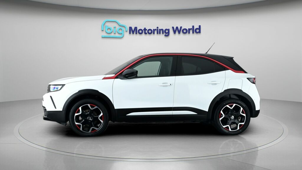 Vauxhall Mokka-e Gs DL72HLH White #4