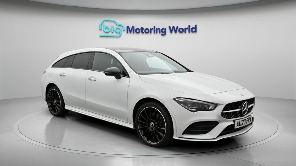 Mercedes-Benz CLA Class Amg Line Night Edition AU23FPX White