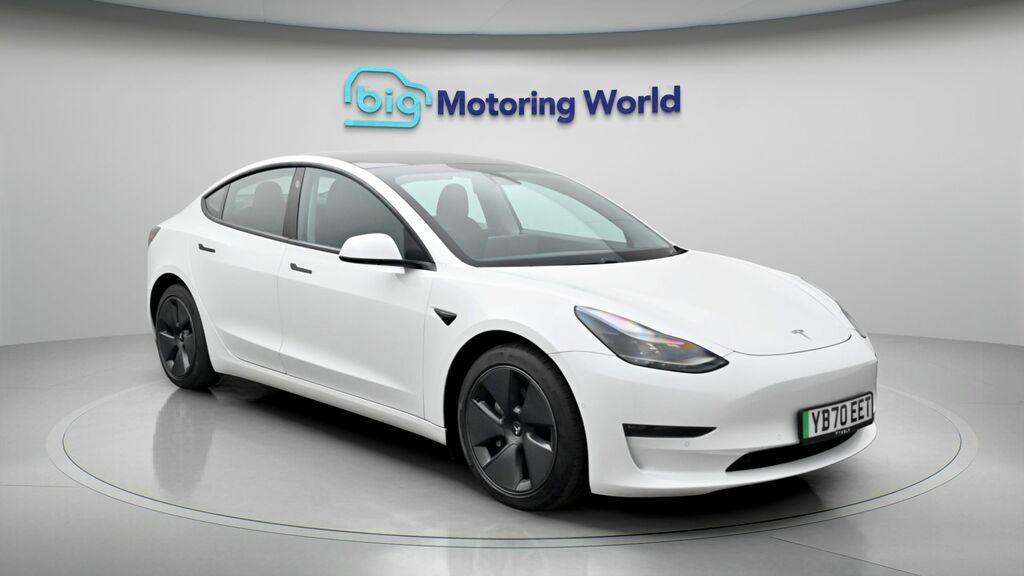 Tesla Model 3 Long Range White