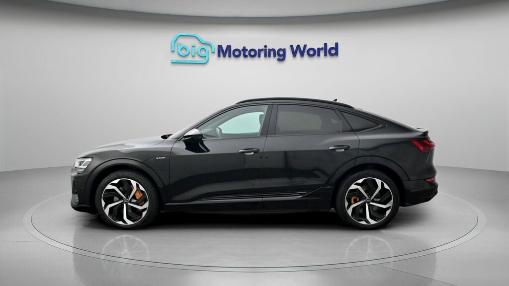 Audi E-tron Black Edition RE22JXP Black #4