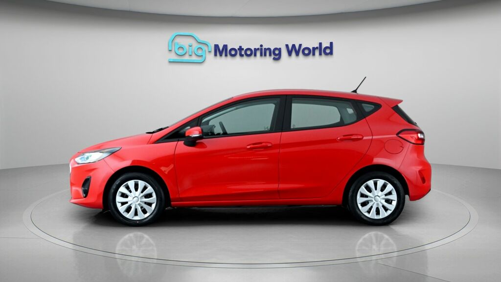 Ford Fiesta Trend YA23OUU Red #4
