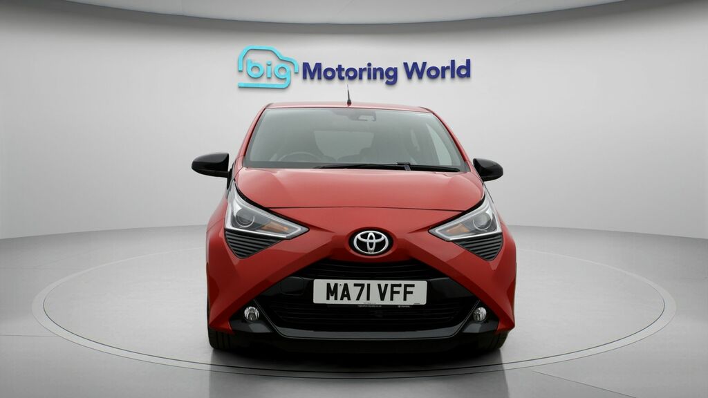 Toyota Aygo X X-trend Red #2