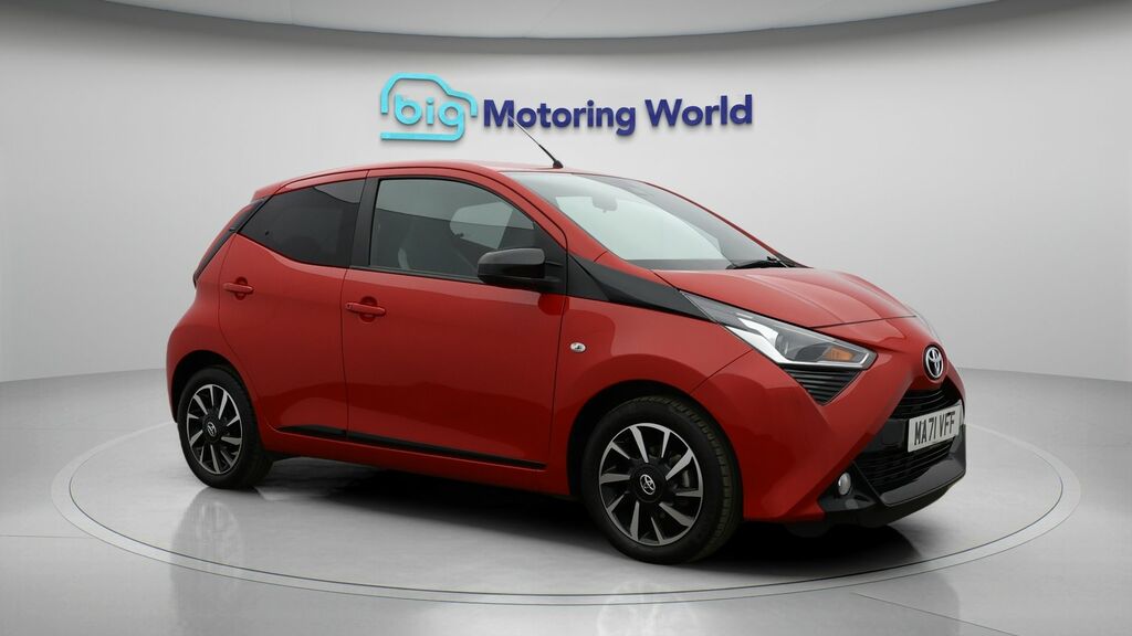 Toyota Aygo X X-trend Red