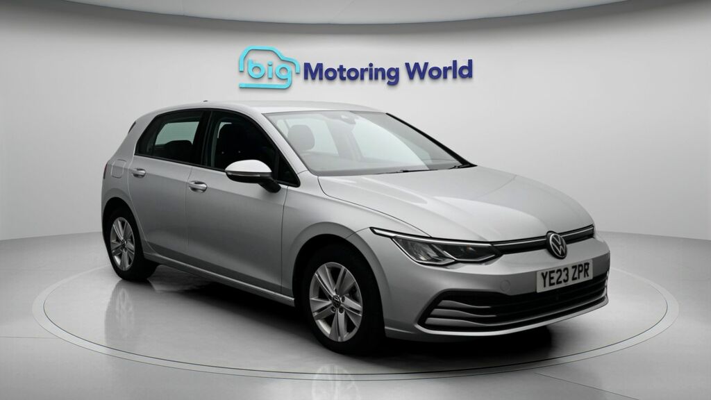 Volkswagen Golf Life Silver