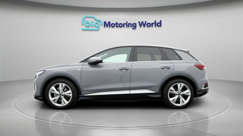 Audi Q4 E Tron S Line MD22RTV Grey #4