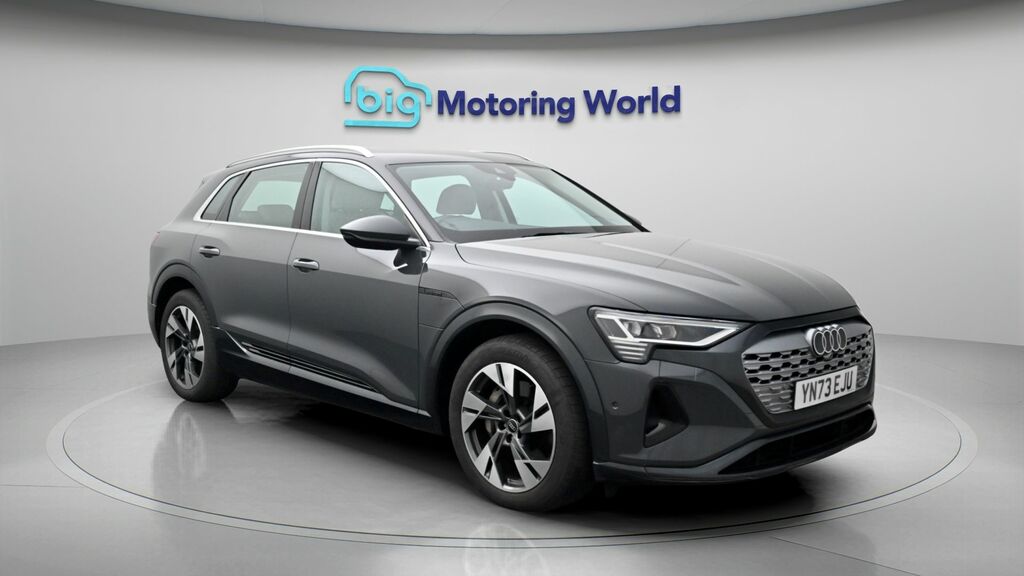 Audi Q8 e tron Sport Grey